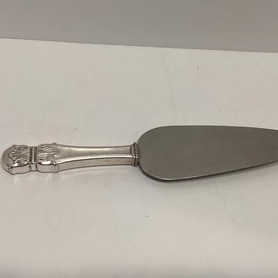 STERLING SILVER HANDLE CAKE SERVER