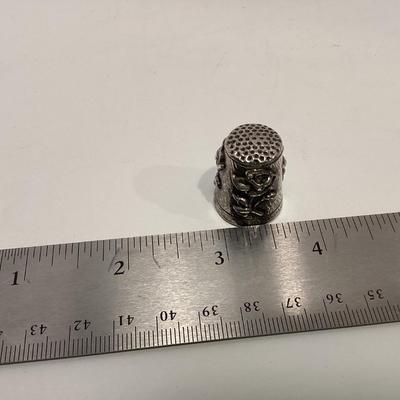 HALLMARK STERLING SILVER THIMBLE