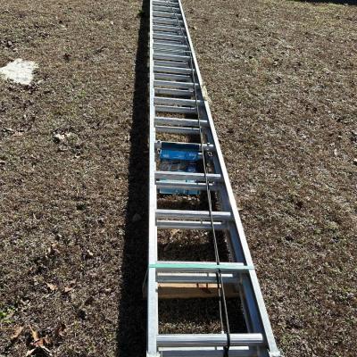 WERNER 40 FT EXTENSION LADDER