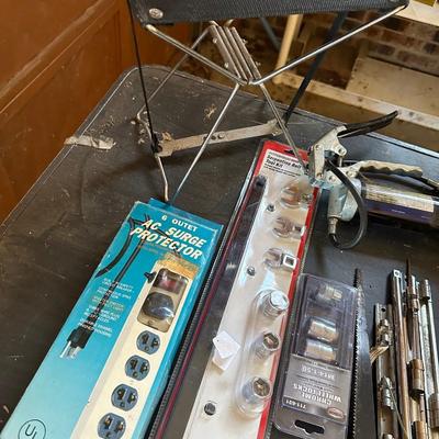 TOOL LOT