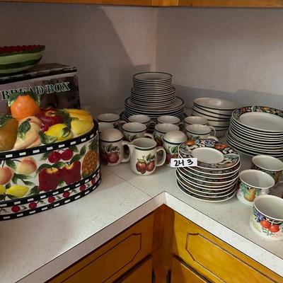 KITCHEN LOT