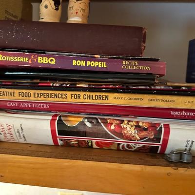 COOKBOOK, KITCHEN SERVING LOT