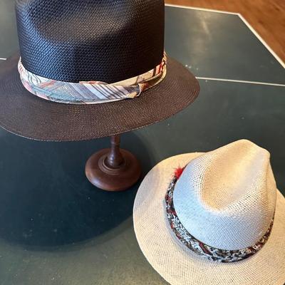 VINTAGE HAT LOT