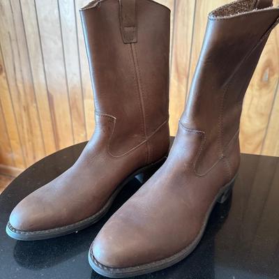 SIZE 10 MEN'S LEATHER BOOTS