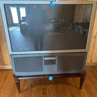 HITACHI ULTRA VISION TELEVISION LOT