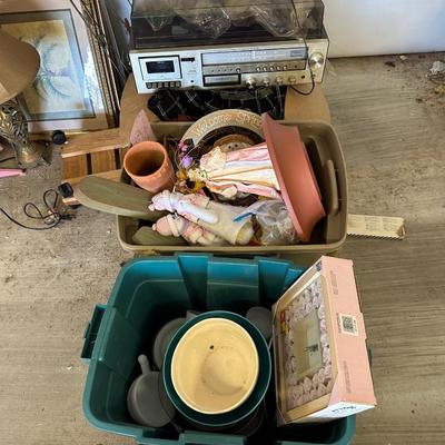 LENNOX STEREO LOT