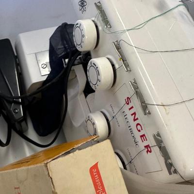 SINGER SERGER