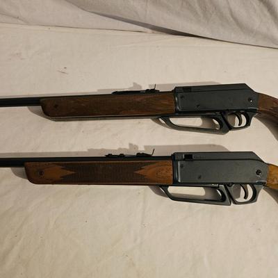 Pair of Daisy B.B. Guns (BD-DW)