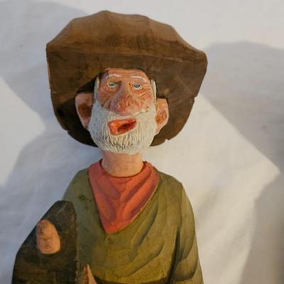 Pair of Hand Made Carvings (BD-DW)