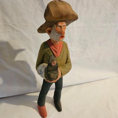 Pair of Hand Made Carvings (BD-DW)
