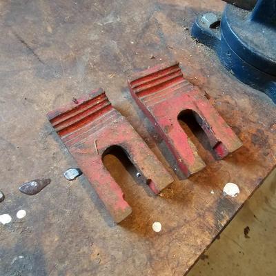 Wood Work Bench w/Attached Vise (BS-JS)
