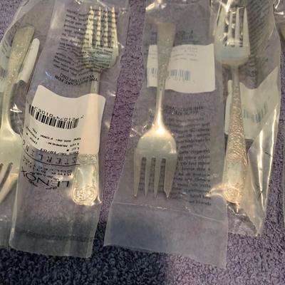 MINT IN PLASTIC - Lenox Kirk Stieff Sterling Old Maryland Flatware - Setting For 4