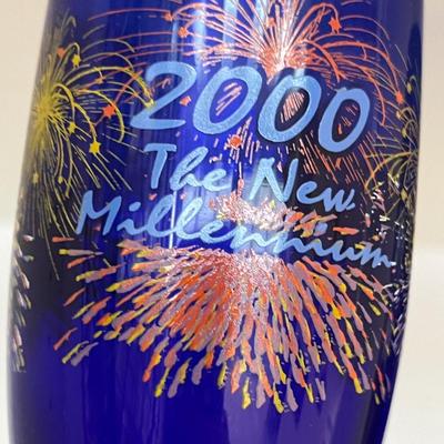 2000 Toasting glasses