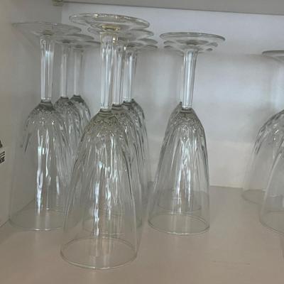 Lot of stem ware
