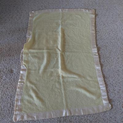 Six Wool Blankets (B2-BBL)