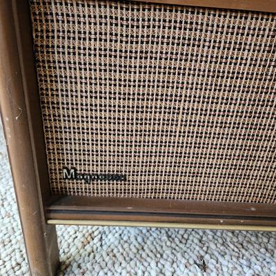 Mid Century Magnavox Stereo Console (BD-DW)