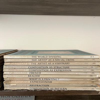 MOMA's Metropolitan Seminars in Art Book Series (O-RG)