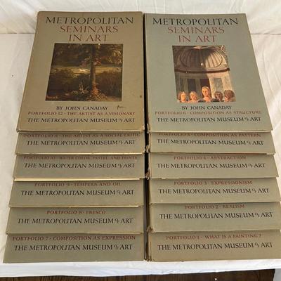 MOMA's Metropolitan Seminars in Art Book Series (O-RG)