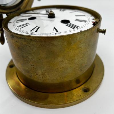 N252 Waterbury Clock Co. Jeweled Movement Ships Wheel Clock Brass