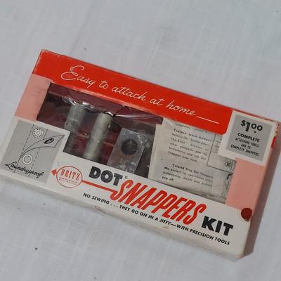 Wiss Pinking Shears and More Sewing Notions Plus Fabric (B2-BBL)