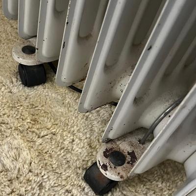 Pair of Delonghi Heaters (LR-RG)