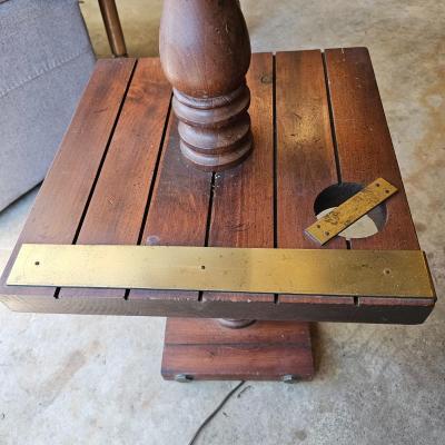 Early American Style Table/Lamp (G-JS)
