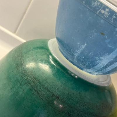 Pyrex Primary Colors Bowl Set
