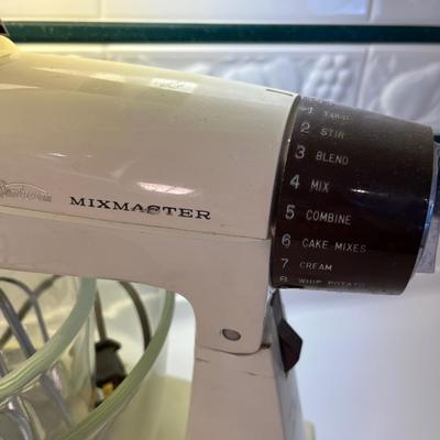 Mixer w/ supplies