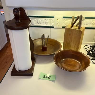 Wood nut bowl