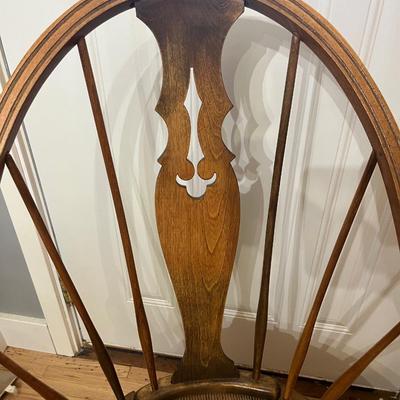 G16- Beautiful Farmhouse Spindle Back Chair