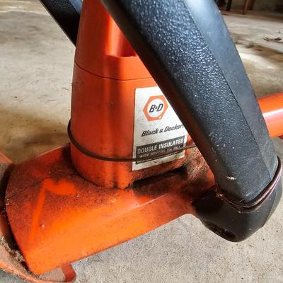 Three Electric Powered Yard Tools (G-JS)