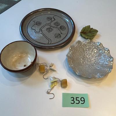 Misc Kitchen pottery