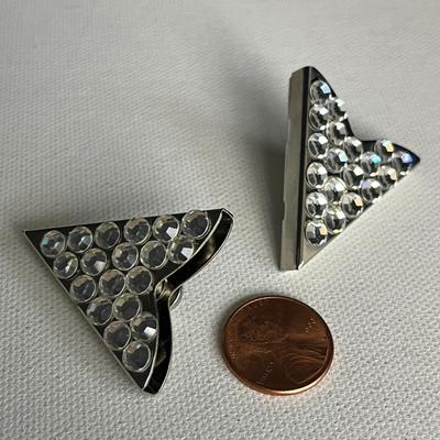 Collar Tips, Tie Clips (2), and Cufflinks Set (17)