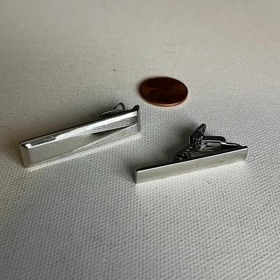 Collar Tips, Tie Clips (2), and Cufflinks Set (17)
