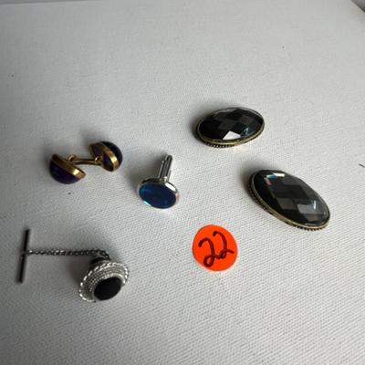 Cufflink Assortment (22)