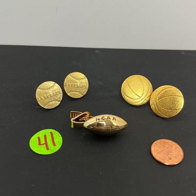 Sport Pins  (41)
