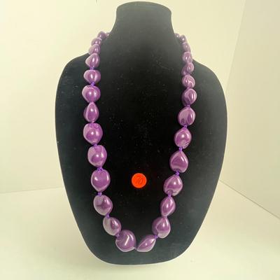 Large Purple Beaded Statement Necklace (70)