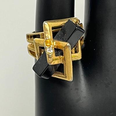 Gold Statement Necklace, Ring, and Hair Clip (84)