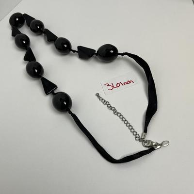Chico's Bubble Bead Statement Necklace (86)