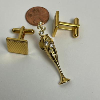 Hormilton Gold Watch, Gold Cufflinks, and Champagne Pin (89)