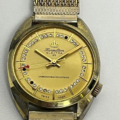 Hormilton Gold Watch, Gold Cufflinks, and Champagne Pin (89)