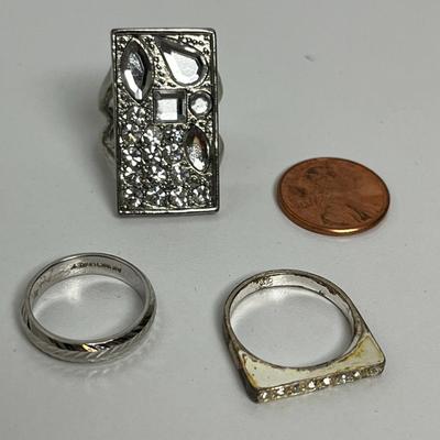 Three Silver Rings (98)