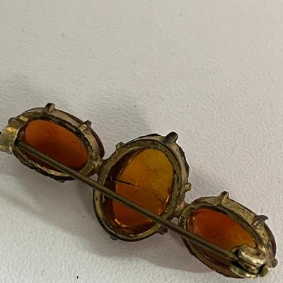 Vintage Amber Pin, Amber Beaded Necklace, Bracelet, and Earrings (114)