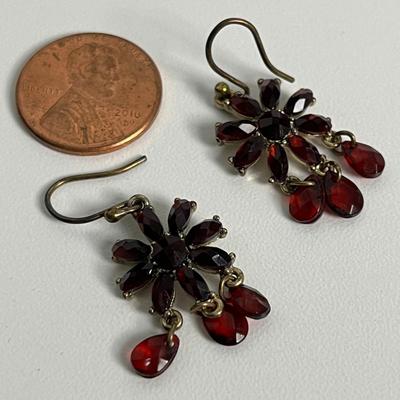 Red & Silver Layered Necklace and Earrings (118)