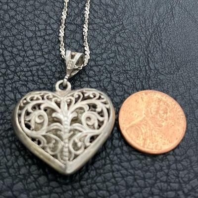 Three Heart Pendant Necklaces (120)