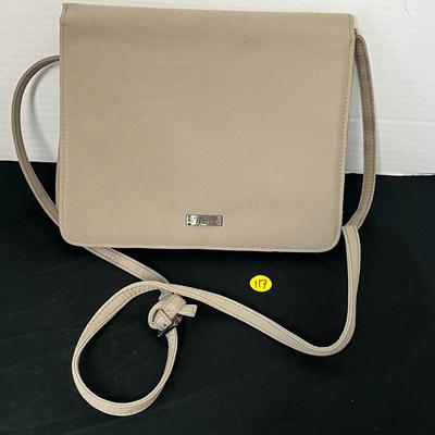 Kenneth Cole Reaction Purse (117)