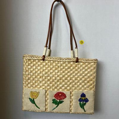 Beaded Floral Woven Basket Purse (133)