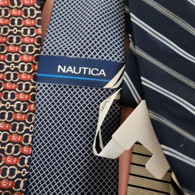 Large Lot of Men's Neckties Many New w Tags