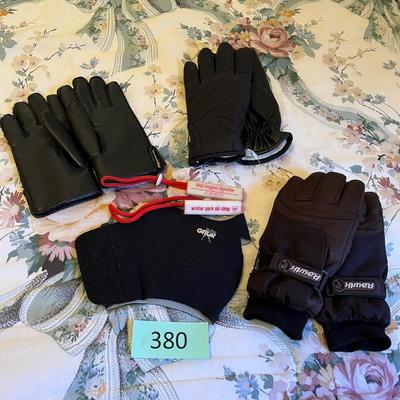 Vintage men's gloves