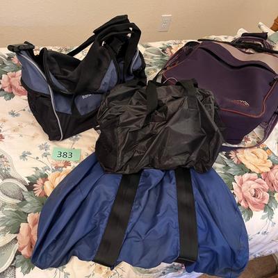 Bags lot of 4
